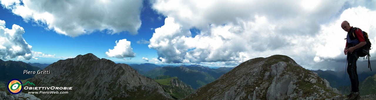 58 Panoramica verso il Pizzo e cima Menna.jpg